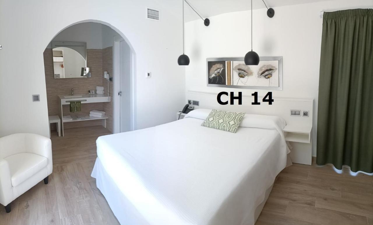 Artmonia Hotel Castalla Bagian luar foto