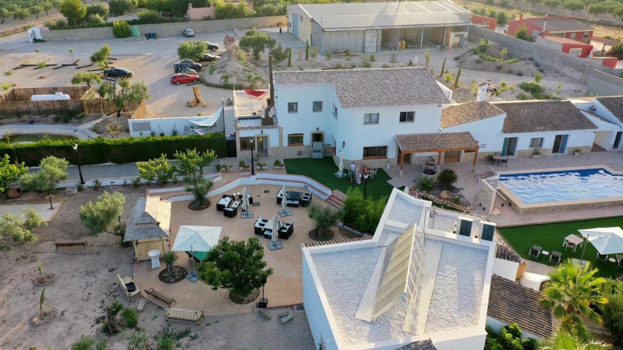 Artmonia Hotel Castalla Bagian luar foto