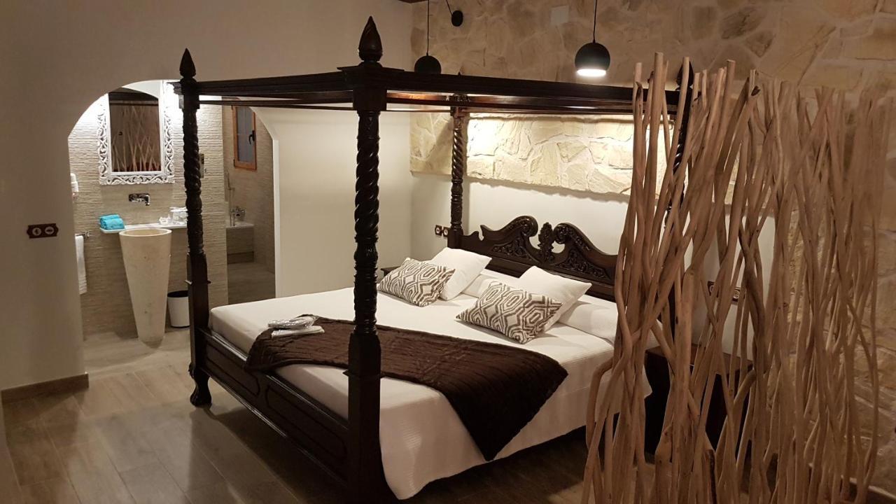Artmonia Hotel Castalla Bagian luar foto