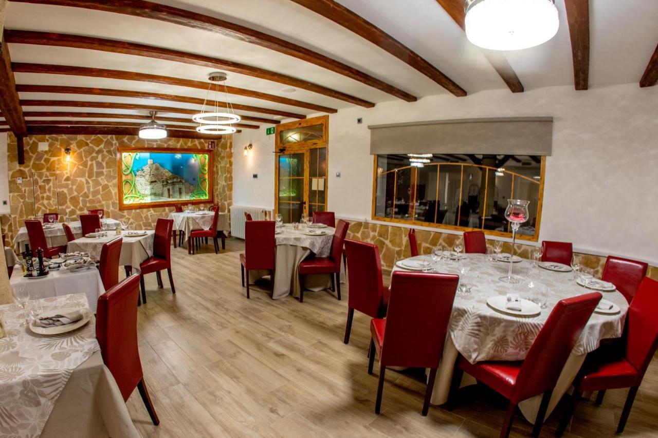 Artmonia Hotel Castalla Bagian luar foto