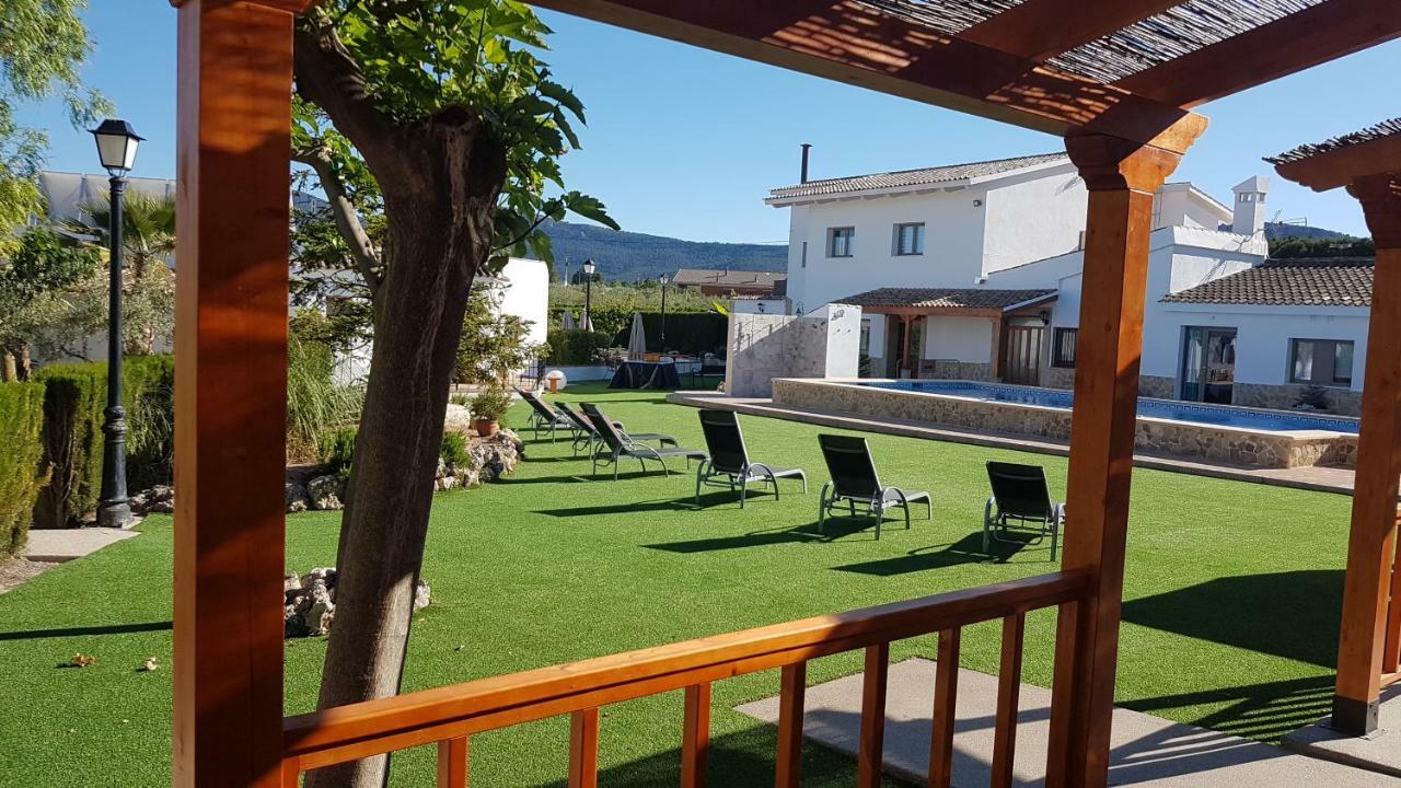 Artmonia Hotel Castalla Bagian luar foto