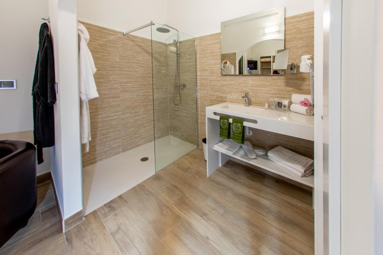 Artmonia Hotel Castalla Bagian luar foto