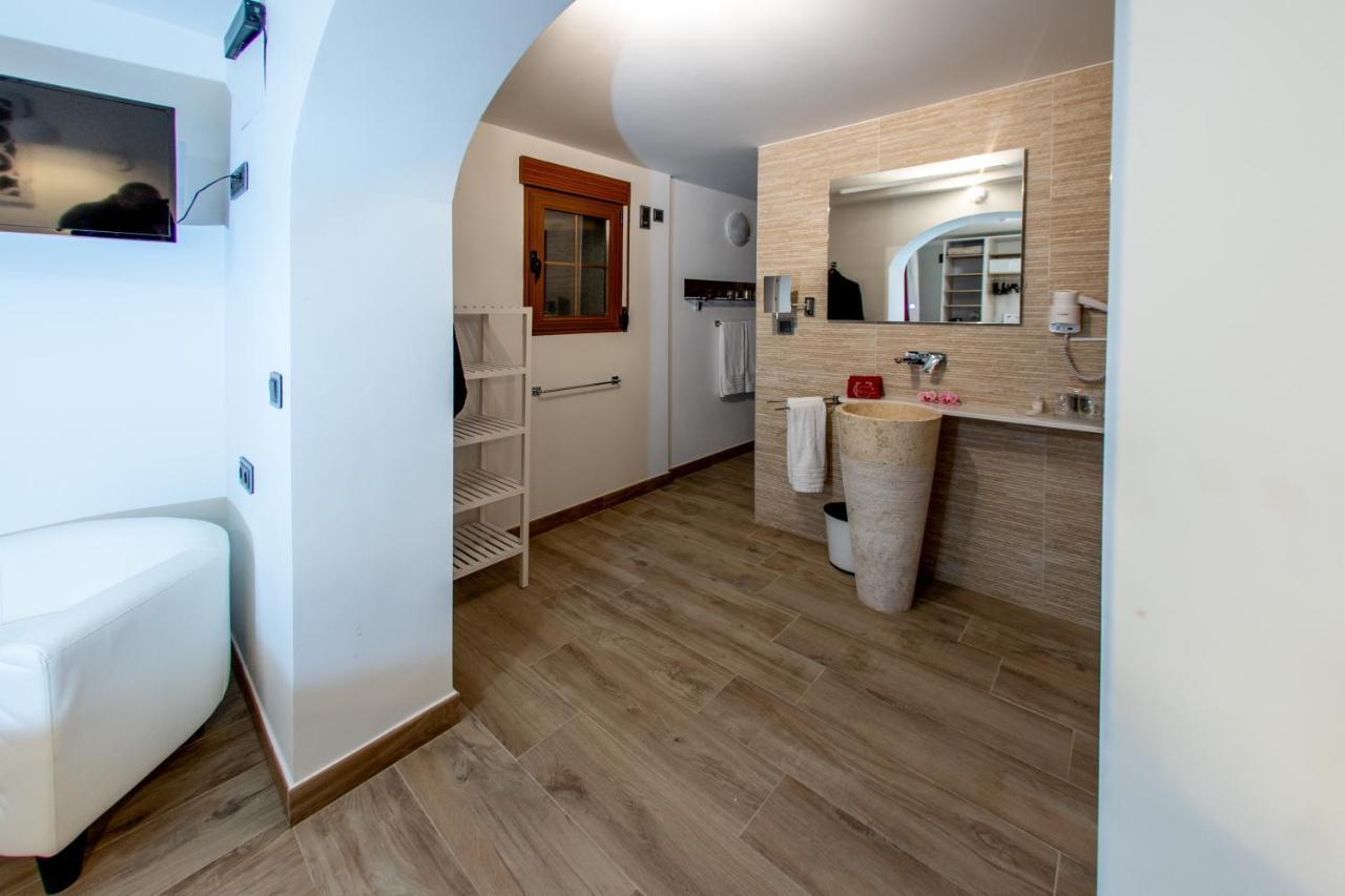 Artmonia Hotel Castalla Bagian luar foto