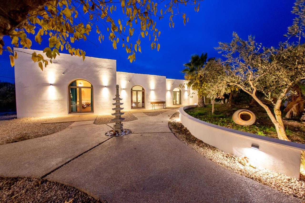Artmonia Hotel Castalla Bagian luar foto